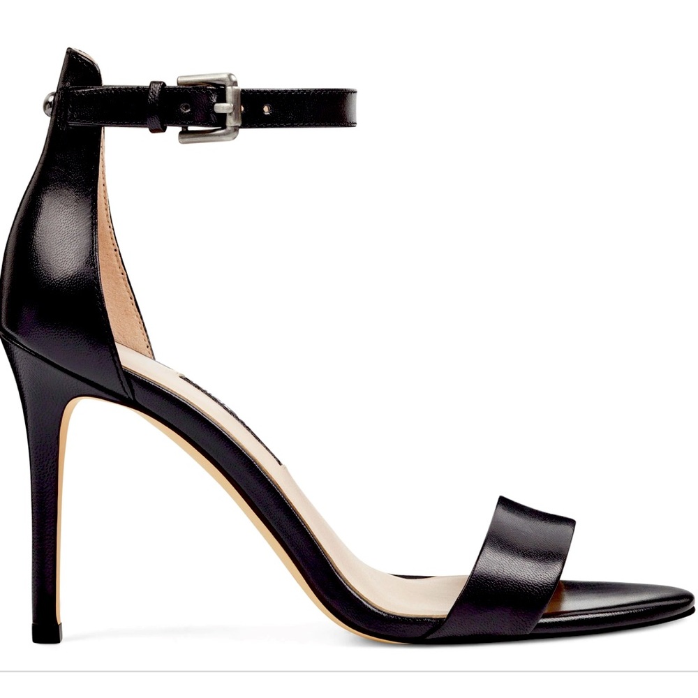Black heel sandals